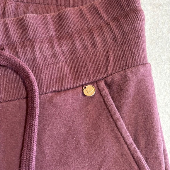 Horze Womens Equestrian Riding Pants Tights Burgundy Diamond Knee Patch Size 24 - Picture 3 of 10
